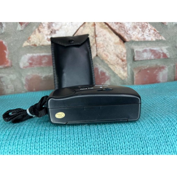 Panoramic 35mm plastic fantastic camera - Picture 9 of 9